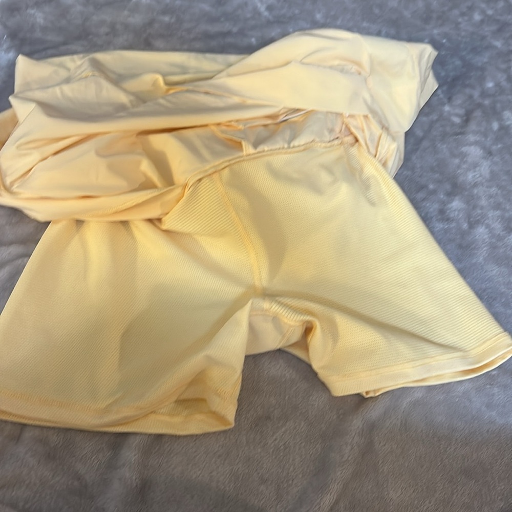 Athleta Brooklyn skort in yellow - Picture 4 of 5